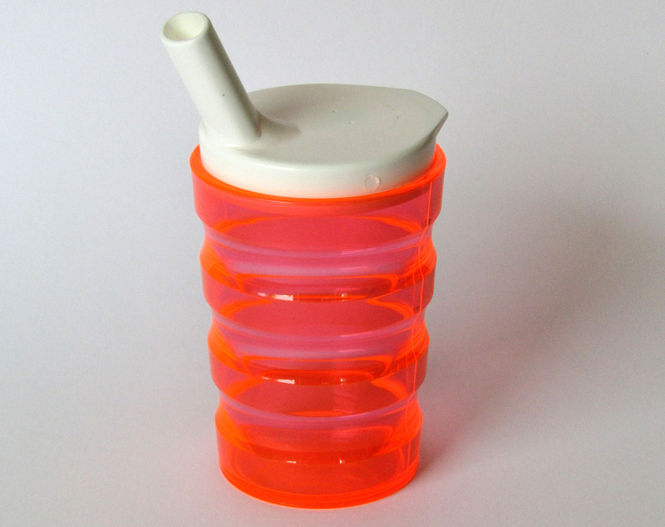 3080R:Trinkbecher gelb, Trinkhilfe
