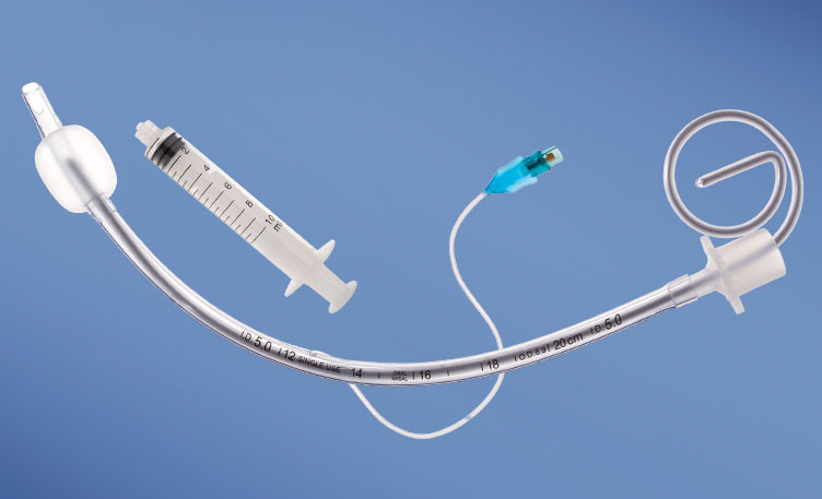 A845055:Einmal-Trachealtuben mit vormontiertem Einführungsmandrin - Charriére 32, Innen Ø 8,0 mm