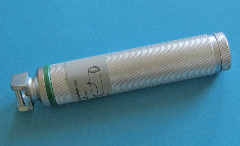 HEINE Standard F.O. 4 LED NT Laryngoskopgriff - komplett, Laryngoskop-Handgriff

, Griff